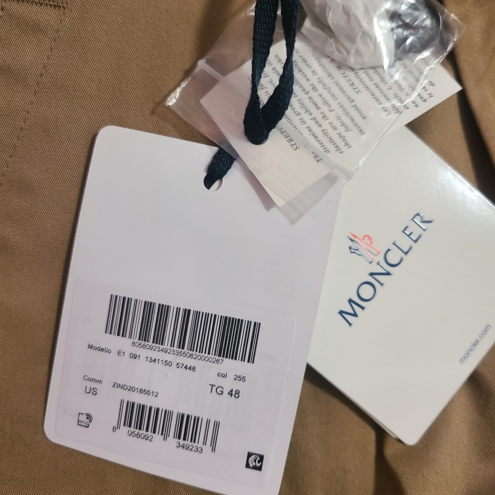NWT Moncler Signature Pocket Khaki Shorts Size 48 - Picture 6 of 11